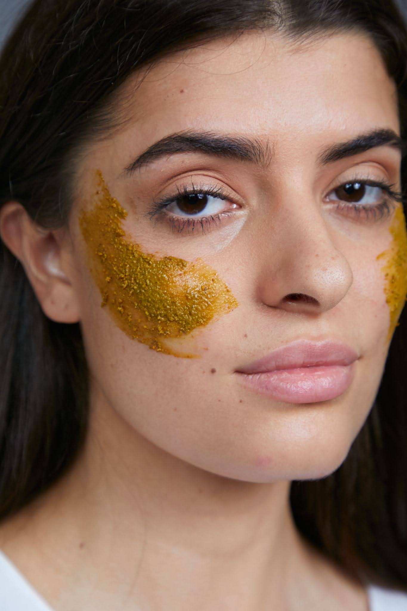 Turmeric Sand Exfoliant Face Masque